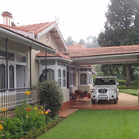 Bouganvilla Resort Ooty Esterno foto
